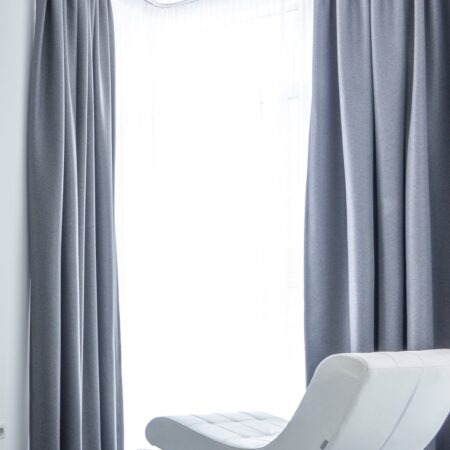 Gatavi pelēki NUBUCK aizkari